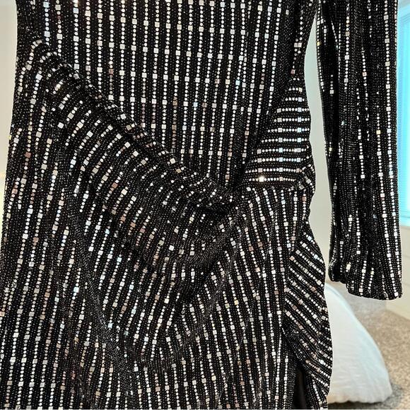 ASTR Sparkle Dress - Picture 2 of 3